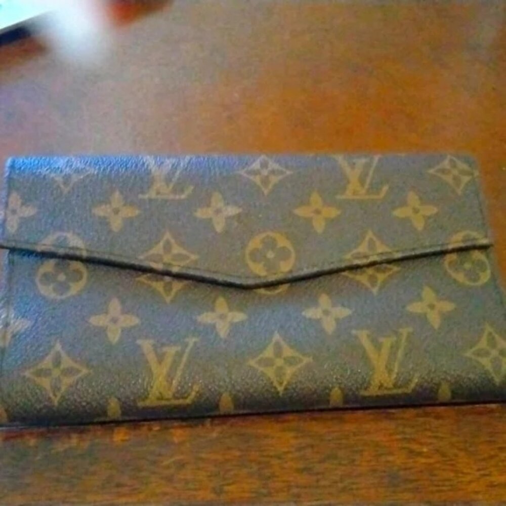 Louis Vuitton long wallet vintage